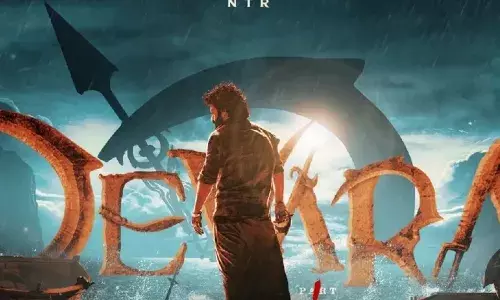 ഞെട്ടിക്കാൻ ജൂനിയർ എൻടിആർ; ദേവര സെപ്റ്റംബറിൽ തിയേറ്ററുകളിലേയ്ക്ക് ഞെട്ടിക്കാൻ ജൂനിയർ എൻടിആർ; ദേവര സെപ്റ്റംബറിൽ തിയേറ്ററുകളിലേയ്ക്ക്