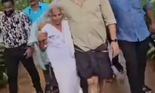 വീട്ടില് വന്നാല് താറാവ് കറിവച്ചു തരാം: വീണ്ടും വൈറലായി എൽ 360 ലൊക്കേഷൻ വീഡിയോ വീട്ടില് വന്നാല് താറാവ് കറിവച്ചു തരാം: വീണ്ടും വൈറലായി എൽ 360 ലൊക്കേഷൻ വീഡിയോ