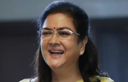 വരനെ ആവിശ്യമുണ്ട് എന്ന സിനിമ ഞാൻ പരമാവധി ഒഴിവാക്കാൻ നോക്കി: ഉർവശി