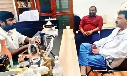 വിജയ് സേതുപതിക്കൊപ്പം പുതിയ സിനിമ; ഇനി അഡല്ട്ട് ചിത്രങ്ങളില്ല: രാം ഗോപാല് വര്മ്മ വിജയ് സേതുപതിക്കൊപ്പം പുതിയ സിനിമ; ഇനി അഡല്ട്ട് ചിത്രങ്ങളില്ല: രാം ഗോപാല് വര്മ്മ