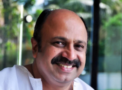 മാധ്യമ പ്രതിനിധികളെ സുരക്ഷാ ജീവനക്കാർ കയ്യേറ്റം ചെയ്യാൻ ശ്രമിച്ച സംഭവത്തിൽ മാപ്പ് പറഞ്ഞ്  സിദ്ദീഖ്