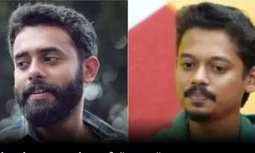 സിനിമ ചിത്രീകരണത്തിനിടെ അപകടം; കാര് തലകീഴായി മറിഞ്ഞു അര്ജുൻ അശോകന് പരിക്ക് സിനിമ ചിത്രീകരണത്തിനിടെ അപകടം; കാര് തലകീഴായി മറിഞ്ഞു അര്ജുൻ അശോകന് പരിക്ക്