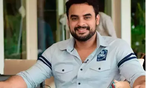 വയനാടിനായി ചെറുതെന്നോ വലുതെന്നോ ഇല്ല, പറ്റുന്നത് ചെയ്യൂ’: ടോവിനോ തോമസ് വയനാടിനായി ചെറുതെന്നോ വലുതെന്നോ ഇല്ല, പറ്റുന്നത് ചെയ്യൂ’: ടോവിനോ തോമസ്