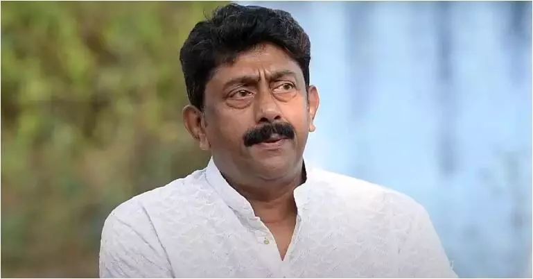 ആ പാട്ട് ഞാനാണ് പാടിയതാണെന്ന് പലർക്കുമറിയില്ല: അശോകൻ ആ പാട്ട് ഞാനാണ് പാടിയതാണെന്ന് പലർക്കുമറിയില്ല: അശോകൻ