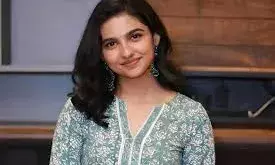 ദളപതി 69ൽ സുപ്രധാന വേഷത്തിൽ മമിതയും ദളപതി 69ൽ സുപ്രധാന വേഷത്തിൽ മമിതയും