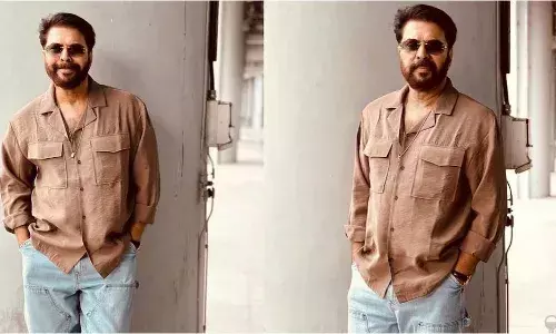 എങ്ങനെ ചിരിച്ചാലെന്താ മമ്മൂട്ടി ലുക്കല്ലേ, പുതിയ ചിത്രങ്ങൾ ഏറ്റെടുത്ത് സോഷ്യൽ മീഡിയ എങ്ങനെ ചിരിച്ചാലെന്താ മമ്മൂട്ടി ലുക്കല്ലേ, പുതിയ ചിത്രങ്ങൾ ഏറ്റെടുത്ത് സോഷ്യൽ മീഡിയ