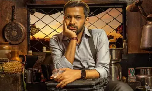 ബേസിൽ ജോസഫ്- ജ്യോതിഷ് ശങ്കർ ചിത്രം പൊൻമാൻ മോഷൻ പോസ്റ്റർ പുറത്തിറങ്ങി ബേസിൽ ജോസഫ്- ജ്യോതിഷ് ശങ്കർ ചിത്രം പൊൻമാൻ മോഷൻ പോസ്റ്റർ പുറത്തിറങ്ങി