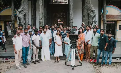 സ്ത്രീ കഥാപാത്രത്തിനു പ്രാധാന്യം; ആത്മീയാരാജൻ കേന്ദ്ര കഥാപാത്രമാകുന്നു സ്ത്രീ കഥാപാത്രത്തിനു പ്രാധാന്യം; ആത്മീയാരാജൻ കേന്ദ്ര കഥാപാത്രമാകുന്നു