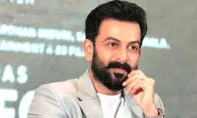 സെറ്റിൽ ഞാൻ അമ്മാവൻ, എന്നെ അമ്മാവൻ ആക്കുന്നതിൽ പ്രധാനികൾ ബേസിലും ടൊവീനോയും: പൃഥ്വിരാജ് സെറ്റിൽ ഞാൻ അമ്മാവൻ, എന്നെ അമ്മാവൻ ആക്കുന്നതിൽ പ്രധാനികൾ ബേസിലും ടൊവീനോയും: പൃഥ്വിരാജ്