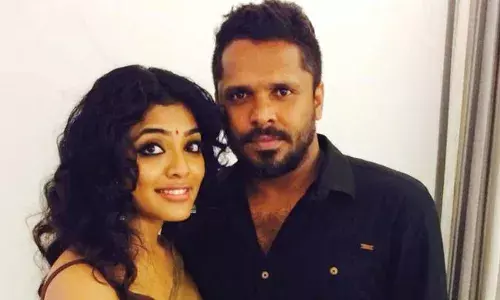 കൊച്ചിയിൽ റെയ്ഡ് നടന്നത് റിമയ്ക്കും ആഷിഖ് അബുവിനും എതിരെ; ആരോപണങ്ങളുമായി ഗായിക സുചിത്ര കൊച്ചിയിൽ റെയ്ഡ് നടന്നത് റിമയ്ക്കും ആഷിഖ് അബുവിനും എതിരെ; ആരോപണങ്ങളുമായി ഗായിക സുചിത്ര