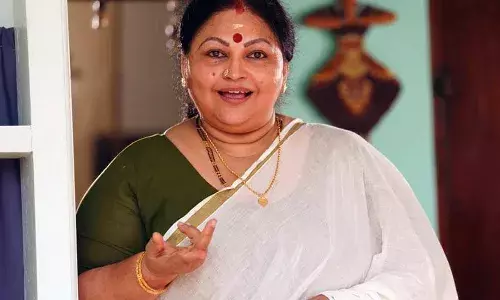 മമ്മൂട്ടിയും മോഹൻലാലുമാണ് ഞങ്ങളുടെ പവർ ഗ്രൂപ്പ്, അമ്മയിലെ സ്ത്രീകളാരും ഹേമാ കമ്മീഷനിൽ മൊഴി കൊടുത്തിട്ടില്ല: പൊന്നമ്മ ബാബു മമ്മൂട്ടിയും മോഹൻലാലുമാണ് ഞങ്ങളുടെ പവർ ഗ്രൂപ്പ്, അമ്മയിലെ സ്ത്രീകളാരും ഹേമാ കമ്മീഷനിൽ മൊഴി കൊടുത്തിട്ടില്ല: പൊന്നമ്മ ബാബു