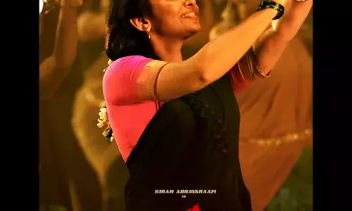 കിരൺ അബ്ബാവരത്തിൻ്റെ പാൻ ഇന്ത്യൻ ചിത്രം ക; തൻവി റാമിൻ്റെ പോസ്റ്റർ പുറത്ത് കിരൺ അബ്ബാവരത്തിൻ്റെ പാൻ ഇന്ത്യൻ ചിത്രം ക; തൻവി റാമിൻ്റെ പോസ്റ്റർ പുറത്ത്