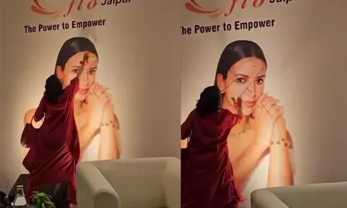 നാരി ശക്തി പരുപാടിയിൽ പങ്കെടുത്തില്ല. നടി തൃപ്തി ദിമ്രിയുടെ സിനിമകൾ ബഹിഷ്കരിക്കാൻ തീരുമാനമെടുത്ത FICCI FLO. നാരി ശക്തി പരുപാടിയിൽ പങ്കെടുത്തില്ല. നടി തൃപ്തി ദിമ്രിയുടെ സിനിമകൾ ബഹിഷ്കരിക്കാൻ തീരുമാനമെടുത്ത FICCI FLO.