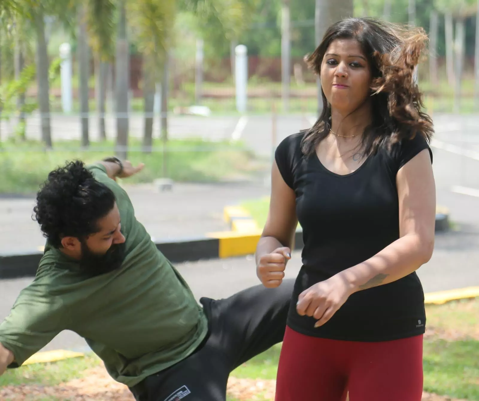 ദ വെയ്റ്റിംങ് ലിസ്റ്റ് ആൻ ആന്റി ഡോട്ട് - ട്രാപ്പിൽ അകപ്പെട്ട പെൺകുട്ടിയുടെ പോരാട്ടത്തിന്റെ കഥ ദ വെയ്റ്റിംങ് ലിസ്റ്റ് ആൻ ആന്റി ഡോട്ട് - ട്രാപ്പിൽ അകപ്പെട്ട പെൺകുട്ടിയുടെ പോരാട്ടത്തിന്റെ കഥ