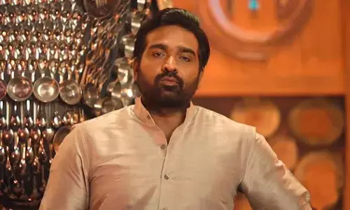 ബിഗ് ബോസ് തമിഴ് : കമൽ ഹസ്സനെക്കാൾ ഇരട്ടിയോ വിജയ് സേതുപതി ചോദിച്ച പ്രതിഫലം ? ബിഗ് ബോസ് തമിഴ് : കമൽ ഹസ്സനെക്കാൾ ഇരട്ടിയോ വിജയ് സേതുപതി ചോദിച്ച പ്രതിഫലം ?