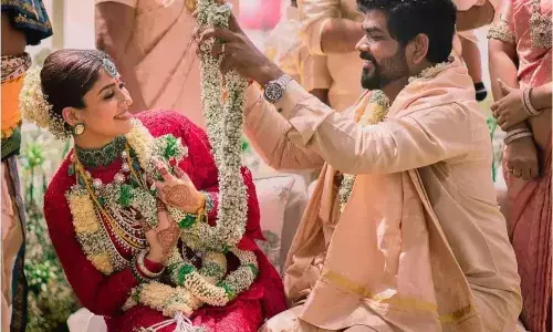 വിവാഹം കഴിഞ്ഞിട്ട് രണ്ടരവർഷം; നയൻതാര-വിഘ്നേഷ് വിവാഹ ആൽബം ഉടൻ റിലീസ് വിവാഹം കഴിഞ്ഞിട്ട് രണ്ടരവർഷം; നയൻതാര-വിഘ്നേഷ് വിവാഹ ആൽബം ഉടൻ റിലീസ്