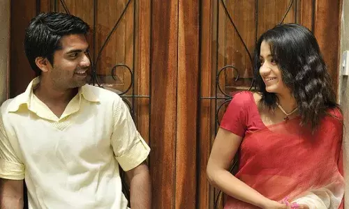 റി റിലീസിൽ 1000 ദിവസം പിന്നിട്ട് ക്ലാസ്സിക് പ്രണയ ചിത്രം വിണ്ണൈതാണ്ടി വരുവായ