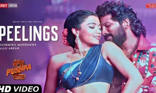 മലയാളികളുടെ സ്നേഹാദരവിന് പകരമായി പുഷ്പ 2വിൽ മലയാള ഗാനം നൽകി മല്ലു അർജുൻ മലയാളികളുടെ സ്നേഹാദരവിന് പകരമായി പുഷ്പ 2വിൽ മലയാള ഗാനം നൽകി മല്ലു അർജുൻ