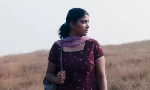 ദിവ്യ പ്രഭയും മലയാളികളുടെ പൊള്ളയായ തലച്ചോറും ദിവ്യ പ്രഭയും മലയാളികളുടെ പൊള്ളയായ തലച്ചോറും