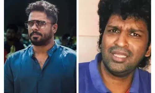 മോഹൻലാലിനെ തള്ളി പറയുന്നവരും, മമ്മൂട്ടിയെ താങ്ങി നിൽക്കുന്ന മട്ടാഞ്ചേരി ഗ്യാങ്ങും;  റൈഫിൾ ക്ലബ്ബിനെ പറ്റി യൂട്യൂബർ പറയുന്നതിങ്ങനെ.... മോഹൻലാലിനെ തള്ളി പറയുന്നവരും, മമ്മൂട്ടിയെ താങ്ങി നിൽക്കുന്ന മട്ടാഞ്ചേരി ഗ്യാങ്ങും;  റൈഫിൾ ക്ലബ്ബിനെ പറ്റി യൂട്യൂബർ പറയുന്നതിങ്ങനെ....