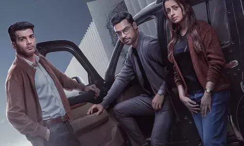 2025 തുടക്കം ഗംഭീരമാക്കാന്‍ ടൊവിനോ തോമസ് ചിത്രം ഐഡന്റിറ്റി എത്തുന്നു; ജനുവരി രണ്ടിന് വേള്‍ഡ് വൈഡ് റിലീസ്