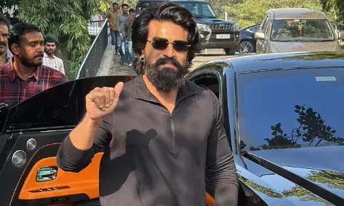 ശങ്കർ- റാം ചരൺ ചിത്രം ഗെയിം ചേഞ്ചർ ജനുവരി 10 ന് ശങ്കർ- റാം ചരൺ ചിത്രം ഗെയിം ചേഞ്ചർ ജനുവരി 10 ന്