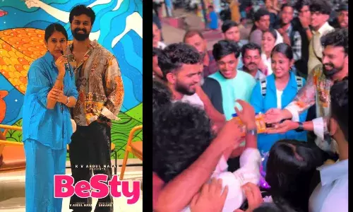 ബെസ്റ്റിയെ കണ്ടെത്താന് ബീച്ചില് കറങ്ങി താരങ്ങള്; വ്യത്യസ്ത പ്രൊമോഷനുമായി ബെസ്റ്റി സിനിമ ബെസ്റ്റിയെ കണ്ടെത്താന് ബീച്ചില് കറങ്ങി താരങ്ങള്; വ്യത്യസ്ത പ്രൊമോഷനുമായി ബെസ്റ്റി സിനിമ