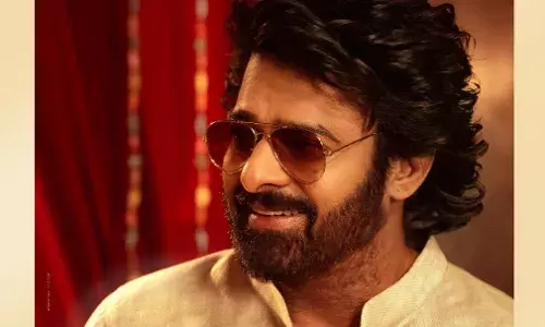 പൊങ്കൽ ദിനത്തിൽ പുതിയ ലുക്കിൽ രാജാസാബ് പോസ്റ്റർ