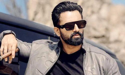 മാർക്കോയുടെ വിജയത്തിന് ശേഷം ബോളിവുഡിൽ തിളങ്ങാൻ ഉണ്ണി മുകുന്ദൻ