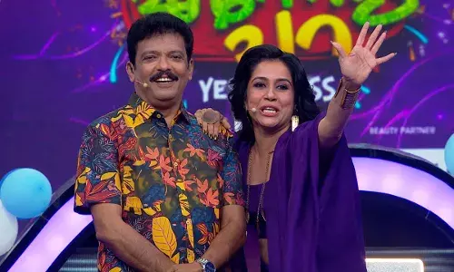 ഏഷ്യാനെറ്റിലെ ജനപ്രിയ ഗെയിംഷോ എങ്കിലെ എന്നോട് പറ 25-ന്റെ നിറവിൽ ഏഷ്യാനെറ്റിലെ ജനപ്രിയ ഗെയിംഷോ എങ്കിലെ എന്നോട് പറ 25-ന്റെ നിറവിൽ