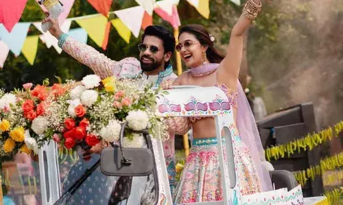 മനമഗളായി കീർത്തി സുരേഷ് ; സോഷ്യൽ മീഡിയയിൽ ശ്രെദ്ധ നേടി ചിത്രങ്ങൾ