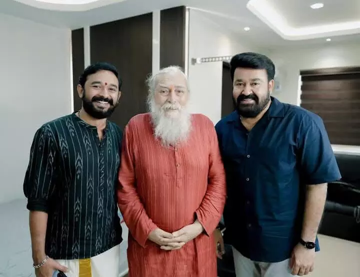 രാജനാക മാർക്ക് ഡിസ്കോവ്സ്കിയ്ക്ക് ആദരാഞ്ജലി അർപ്പിച്ച് മോഹൻലാൽ രാജനാക മാർക്ക് ഡിസ്കോവ്സ്കിയ്ക്ക് ആദരാഞ്ജലി അർപ്പിച്ച് മോഹൻലാൽ