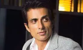 നടൻ സോനു സൂദിനെതിരെ അറസ്റ്റ് വാറണ്ട് പുറപ്പെടുവിച്ച് പഞ്ചാബ്  കോടതി നടൻ സോനു സൂദിനെതിരെ അറസ്റ്റ് വാറണ്ട് പുറപ്പെടുവിച്ച് പഞ്ചാബ്  കോടതി