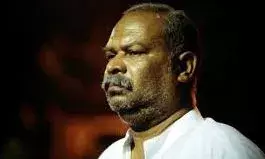 ഫൈവ് സ്റ്റാർ ഹോട്ടലിൽ താമസവും, ഒരു ദിവസത്തെ ഷൂട്ടും ; വേട്ടയാനിലെ ശമ്പളമില്ലാതെ അഭിനയത്തിന്റെ പറ്റി അലൻസിയർ ഫൈവ് സ്റ്റാർ ഹോട്ടലിൽ താമസവും, ഒരു ദിവസത്തെ ഷൂട്ടും ; വേട്ടയാനിലെ ശമ്പളമില്ലാതെ അഭിനയത്തിന്റെ പറ്റി അലൻസിയർ