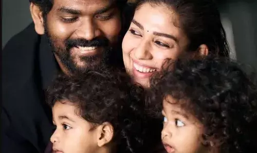 ദേവരയിലെ ചുറ്റമല്ലെ ഗാനത്തിനൊപ്പം ഉയിരും ഉലഗും; വൈറൽ ആയി ക്യൂട്ട് വീഡിയോ ദേവരയിലെ ചുറ്റമല്ലെ ഗാനത്തിനൊപ്പം ഉയിരും ഉലഗും; വൈറൽ ആയി ക്യൂട്ട് വീഡിയോ