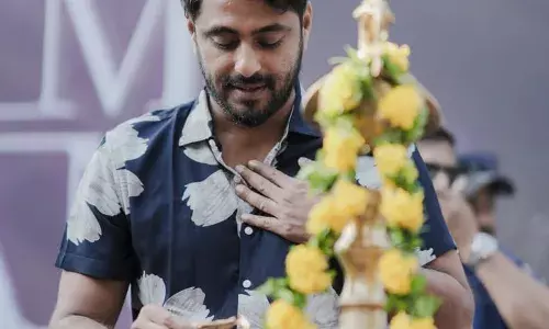 ദുൽഖറിന്റെ കരിയറിലെ നാല്പതാമത്തെ ചിത്രംഐ ആം ഗെയിം ചിത്രീകരണം ആരംഭിച്ചു ദുൽഖറിന്റെ കരിയറിലെ നാല്പതാമത്തെ ചിത്രംഐ ആം ഗെയിം ചിത്രീകരണം ആരംഭിച്ചു