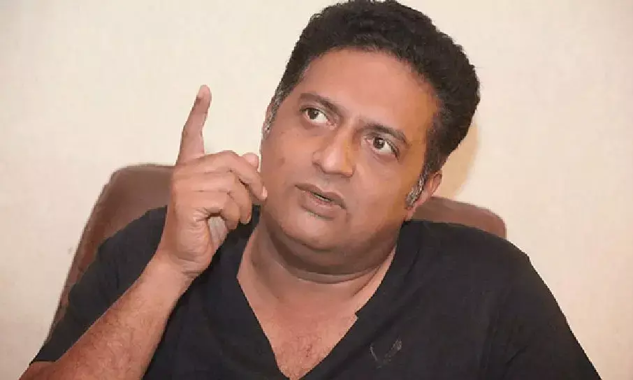 കുറ്റകൃത്യം ചെയ്തവരോട് ഒരുപക്ഷേ ക്ഷമിച്ചേക്കാം, പക്ഷേ നിശ്ശബ്ദത പാലിച്ചവരോട്  ഒരിക്കലും ക്ഷമിക്കില്ല: പ്രകാശ് രാജ്