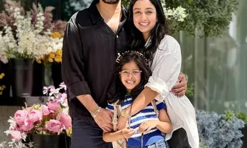 ഞങ്ങളുടെ രാജകുമാരിക്ക് പിറന്നാൾ ആശംസകൾ: മകളുടെ എട്ടാം പിറന്നാൾ ആഘോഷമാക്കി ദുൽഖർ സൽമാൻ ഞങ്ങളുടെ രാജകുമാരിക്ക് പിറന്നാൾ ആശംസകൾ: മകളുടെ എട്ടാം പിറന്നാൾ ആഘോഷമാക്കി ദുൽഖർ സൽമാൻ