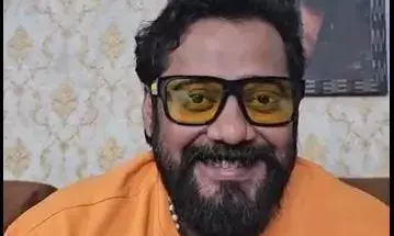 മനസ്സിൽ വിചാരിക്കാത്തൊരാൾ കാശിനുവേണ്ടി തനിക്ക് എതിരെ പ്രവർത്തിച്ചു. പേര് തുറന്ന് പറയാതെയുള്ള ആരോപണവുമായി ബാല മനസ്സിൽ വിചാരിക്കാത്തൊരാൾ കാശിനുവേണ്ടി തനിക്ക് എതിരെ പ്രവർത്തിച്ചു. പേര് തുറന്ന് പറയാതെയുള്ള ആരോപണവുമായി ബാല