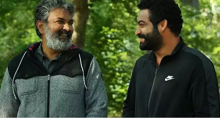 രാജമൗലി ഒരുക്കുന്ന മെയ്ഡ് ഇൻ ഇന്ത്യബയോബിക്കിൽ ദാദാസാഹേബ് ഫാൽക്കയായി ജൂനിയർ എൻടിആർ എത്തുമെന്ന് സൂചന രാജമൗലി ഒരുക്കുന്ന മെയ്ഡ് ഇൻ ഇന്ത്യബയോബിക്കിൽ ദാദാസാഹേബ് ഫാൽക്കയായി ജൂനിയർ എൻടിആർ എത്തുമെന്ന് സൂചന
