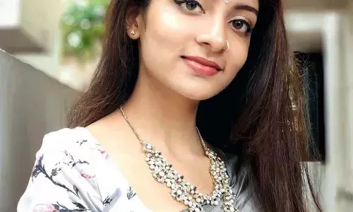 ഓസിയുടെ കുഞ്ഞ് തന്നെ കുഞ്ഞമ്മ, ചിറ്റ എന്നൊന്നും വിളിക്കുന്നതിനോട് താൽപ്പര്യം ഇല്ല-ഇഷാനി കൃഷ്ണ  ഓസിയുടെ കുഞ്ഞ് തന്നെ കുഞ്ഞമ്മ, ചിറ്റ എന്നൊന്നും വിളിക്കുന്നതിനോട് താൽപ്പര്യം ഇല്ല-ഇഷാനി കൃഷ്ണ