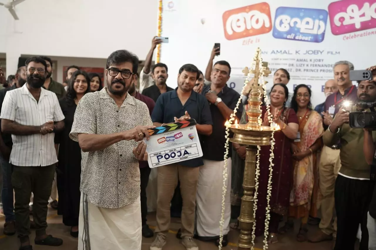 ആഘോഷത്തിന് തുടക്കം കുറിച്ച് ലാൽജോസ്. പുതിയ ക്യാമ്പസ് ചിത്രത്തിന്റെ ഷൂട്ടിംഗ് ആരംഭിച്ചു