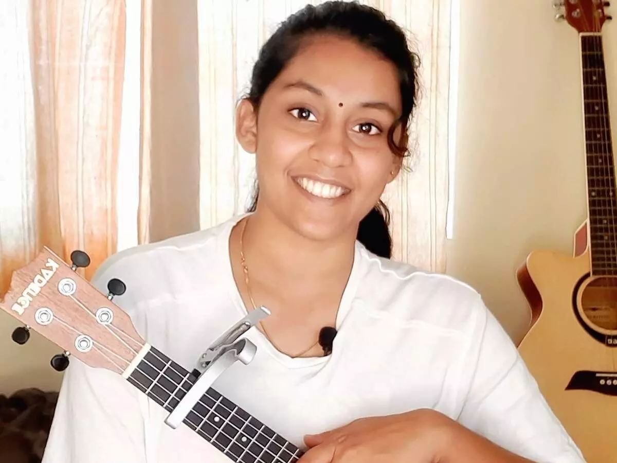 അമിതാബ് ബച്ചന്റെ ഒറ്റ ട്വീറ്റ് കൊണ്ട് അവസരങ്ങൾ തേടിയെത്തിയ ഗായിക ആര്യ ദയാൽ