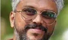 വളരെ രസമുള്ള ഒരു അഭിനേത്രിയാണ് ചേച്ചി. വളരെ നന്നായി കോമഡി ഹാന്ഡില് ചെയ്യാന് ആള്ക്ക് സാധിക്കും വിപിൻ ദാസ് വളരെ രസമുള്ള ഒരു അഭിനേത്രിയാണ് ചേച്ചി. വളരെ നന്നായി കോമഡി ഹാന്ഡില് ചെയ്യാന് ആള്ക്ക് സാധിക്കും വിപിൻ ദാസ്