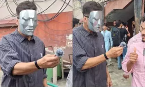 ഹൗസ്ഫുൾ 5: പ്രേക്ഷകപ്രതികരണം അറിയാൻ തിയറ്ററിൽ നേരിട്ടെത്തി അക്ഷയ് കുമാർ ഹൗസ്ഫുൾ 5: പ്രേക്ഷകപ്രതികരണം അറിയാൻ തിയറ്ററിൽ നേരിട്ടെത്തി അക്ഷയ് കുമാർ