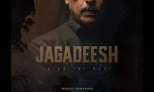 പെപ്പെ നായകനാകുന്ന കാട്ടാളനിൽ അതിശയിപ്പിക്കുന്ന വേഷപ്പകർച്ചയിൽ സിദ്ധിക്കും ജഗദീഷും. പെപ്പെ നായകനാകുന്ന കാട്ടാളനിൽ അതിശയിപ്പിക്കുന്ന വേഷപ്പകർച്ചയിൽ സിദ്ധിക്കും ജഗദീഷും.