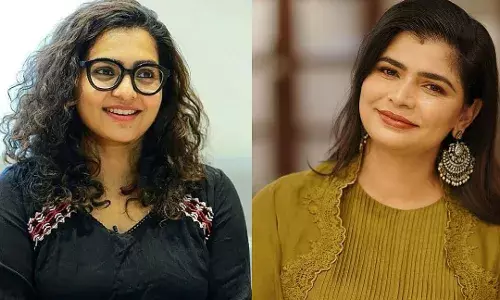 അത് പ്രസക്തമായ ചോദ്യം: പാർവതി തിരുവോത്തിനെ പിന്തുണച്ച് ഗായിക ചിന്മയി ശ്രീപദ അത് പ്രസക്തമായ ചോദ്യം: പാർവതി തിരുവോത്തിനെ പിന്തുണച്ച് ഗായിക ചിന്മയി ശ്രീപദ