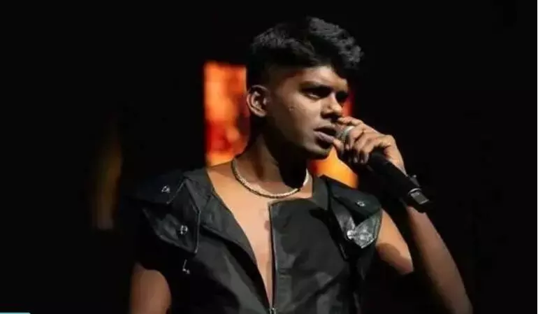 വേടന്റെ പാട്ട് പാഠ്യവിഷയത്തിൽ ഉൾപ്പെടുത്തി കാലിക്കറ്റ് സർവ്വകലാശാല താരതമ്യപഠനം മൈക്കിൾ ജാക്സന്റെ പാട്ടുമായി വേടന്റെ പാട്ട് പാഠ്യവിഷയത്തിൽ ഉൾപ്പെടുത്തി കാലിക്കറ്റ് സർവ്വകലാശാല താരതമ്യപഠനം മൈക്കിൾ ജാക്സന്റെ പാട്ടുമായി