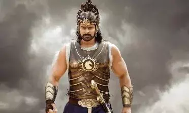 ബാഹുബലി വീണ്ടും വരുന്നു   രണ്ടു ഭാഗങ്ങളും ചേർത്ത് ഒറ്റച്ചിത്രമായാണ് എത്തുന്നത് ബാഹുബലി വീണ്ടും വരുന്നു   രണ്ടു ഭാഗങ്ങളും ചേർത്ത് ഒറ്റച്ചിത്രമായാണ് എത്തുന്നത്