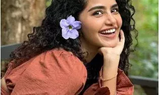 ട്രോളിക്കോളൂ, പക്ഷേ കൊല്ലരുത്: മലയാളത്തിൽ നിന്ന് മാറ്റിനിർത്തപ്പെട്ടതിനെ പറ്റി തുറന്ന് പറഞ്ഞ് അനുപമ പരമേശ്വരൻ ട്രോളിക്കോളൂ, പക്ഷേ കൊല്ലരുത്: മലയാളത്തിൽ നിന്ന് മാറ്റിനിർത്തപ്പെട്ടതിനെ പറ്റി തുറന്ന് പറഞ്ഞ് അനുപമ പരമേശ്വരൻ